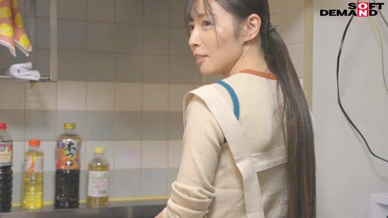玉井晴香