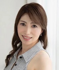 白石芽衣子